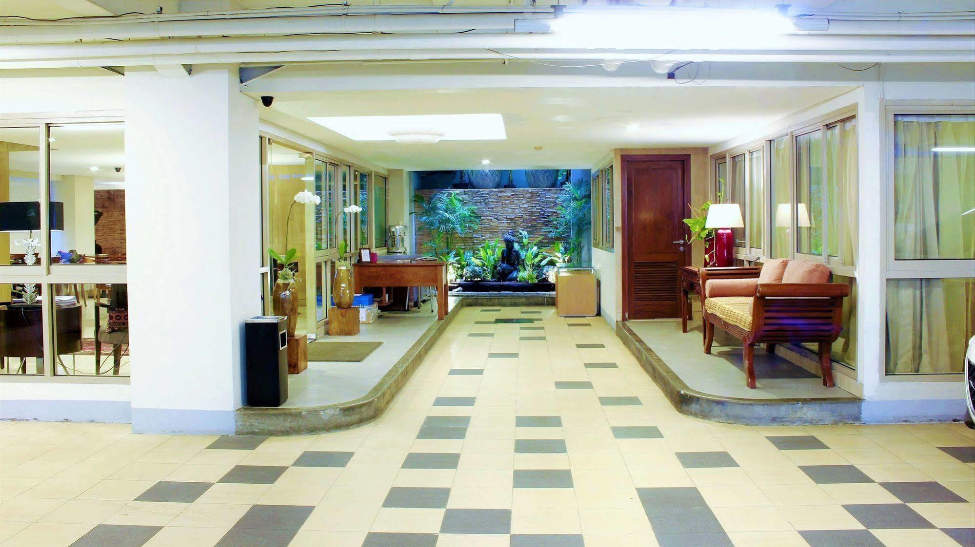 Guest house W Cikatomas