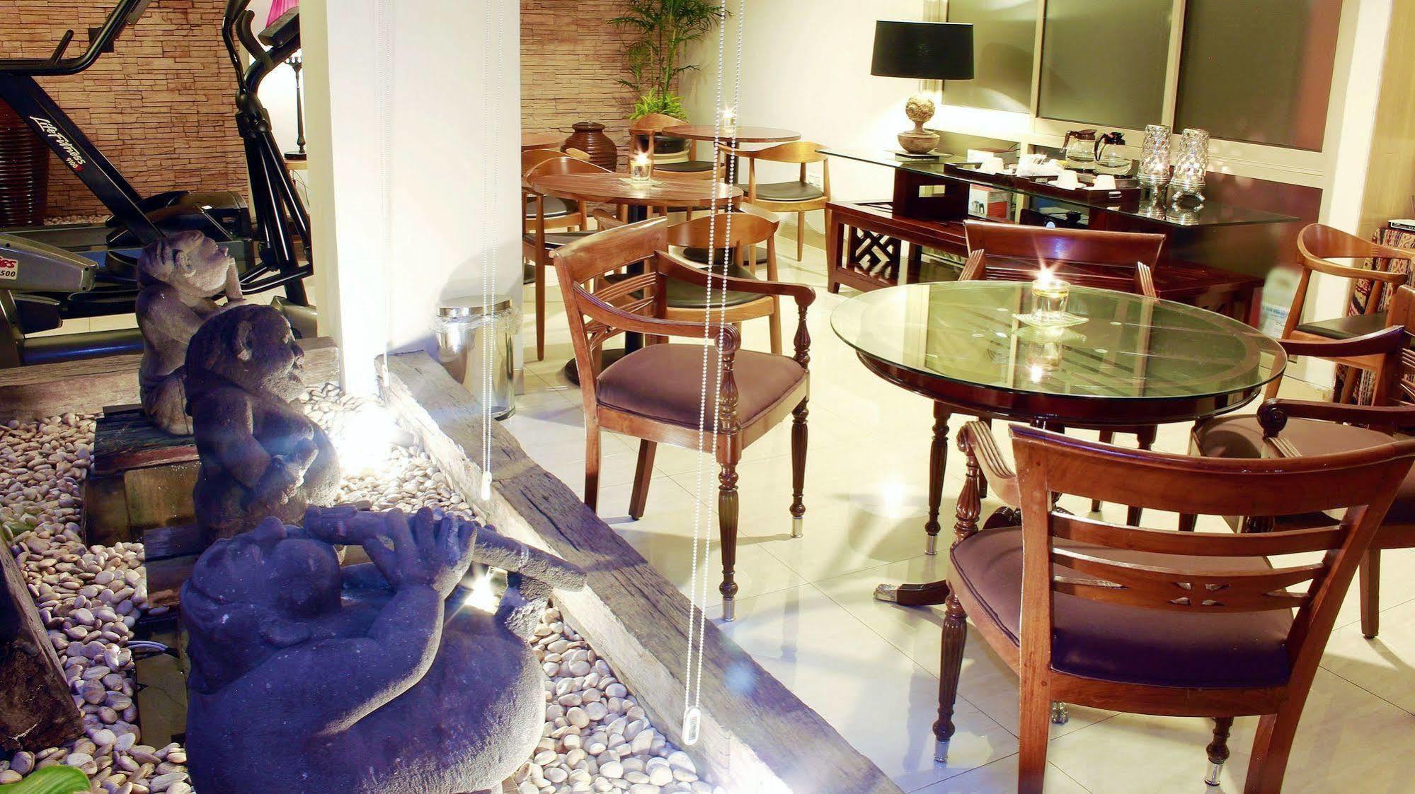 W Cikatomas Guest house 3*