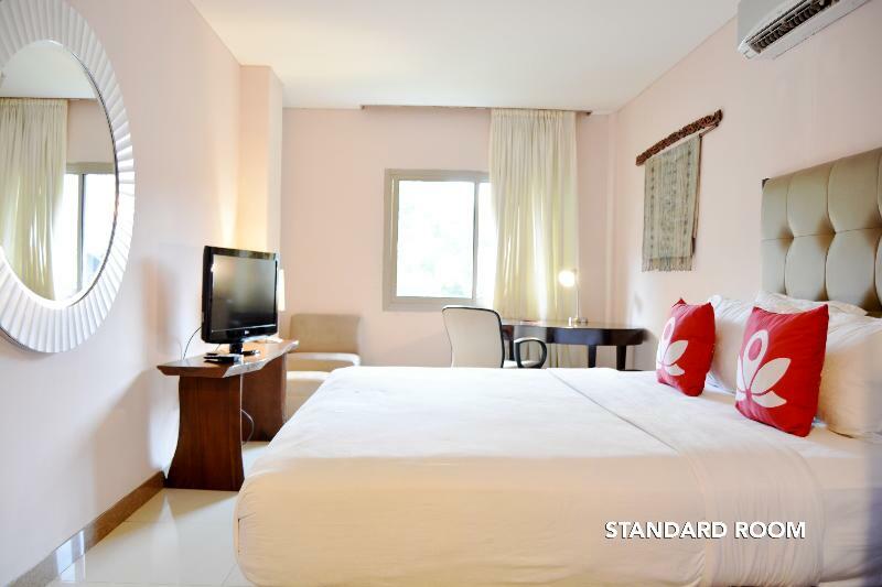 W Cikatomas Guest house
