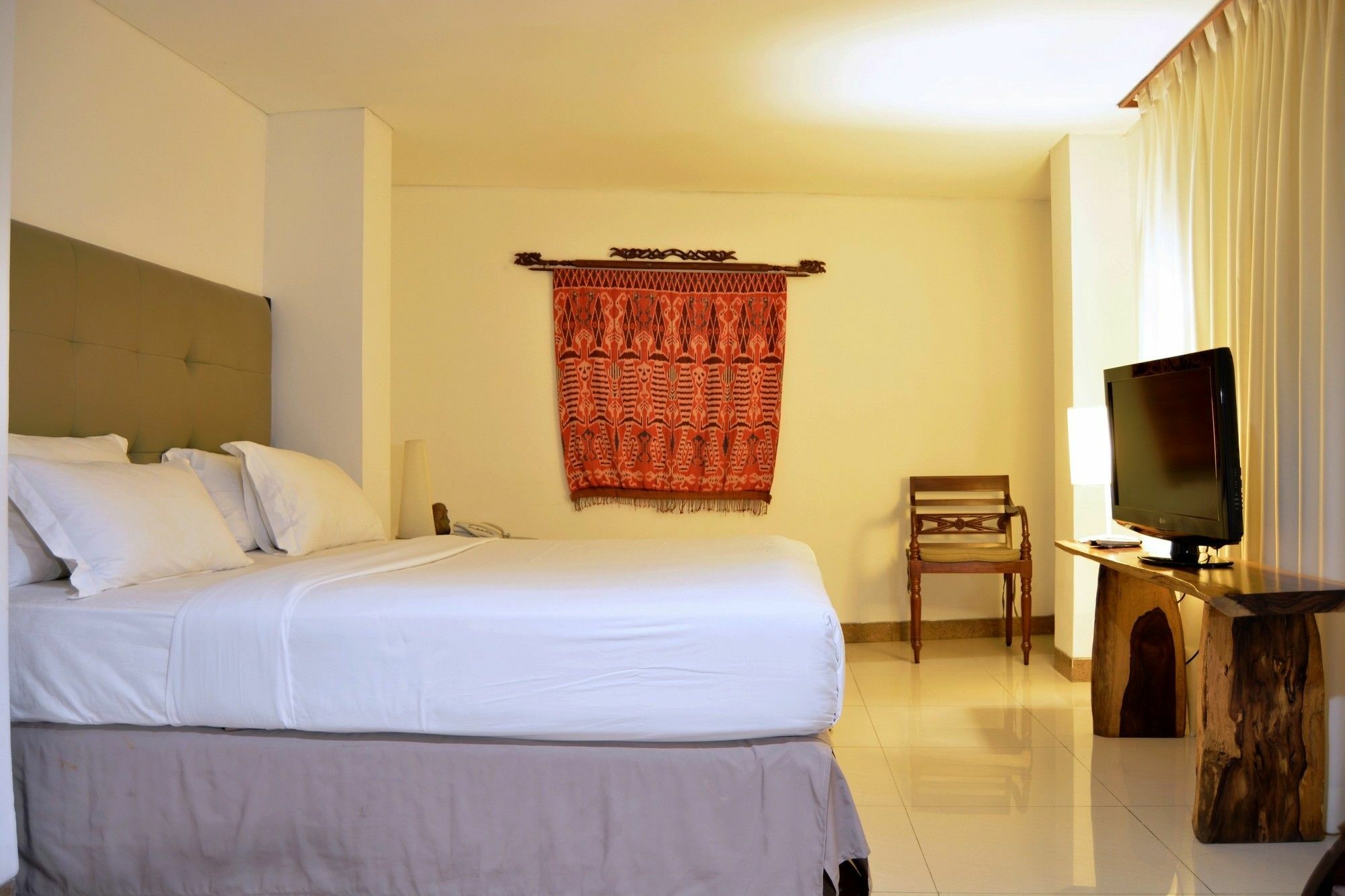 Guest house W Cikatomas Jakarta