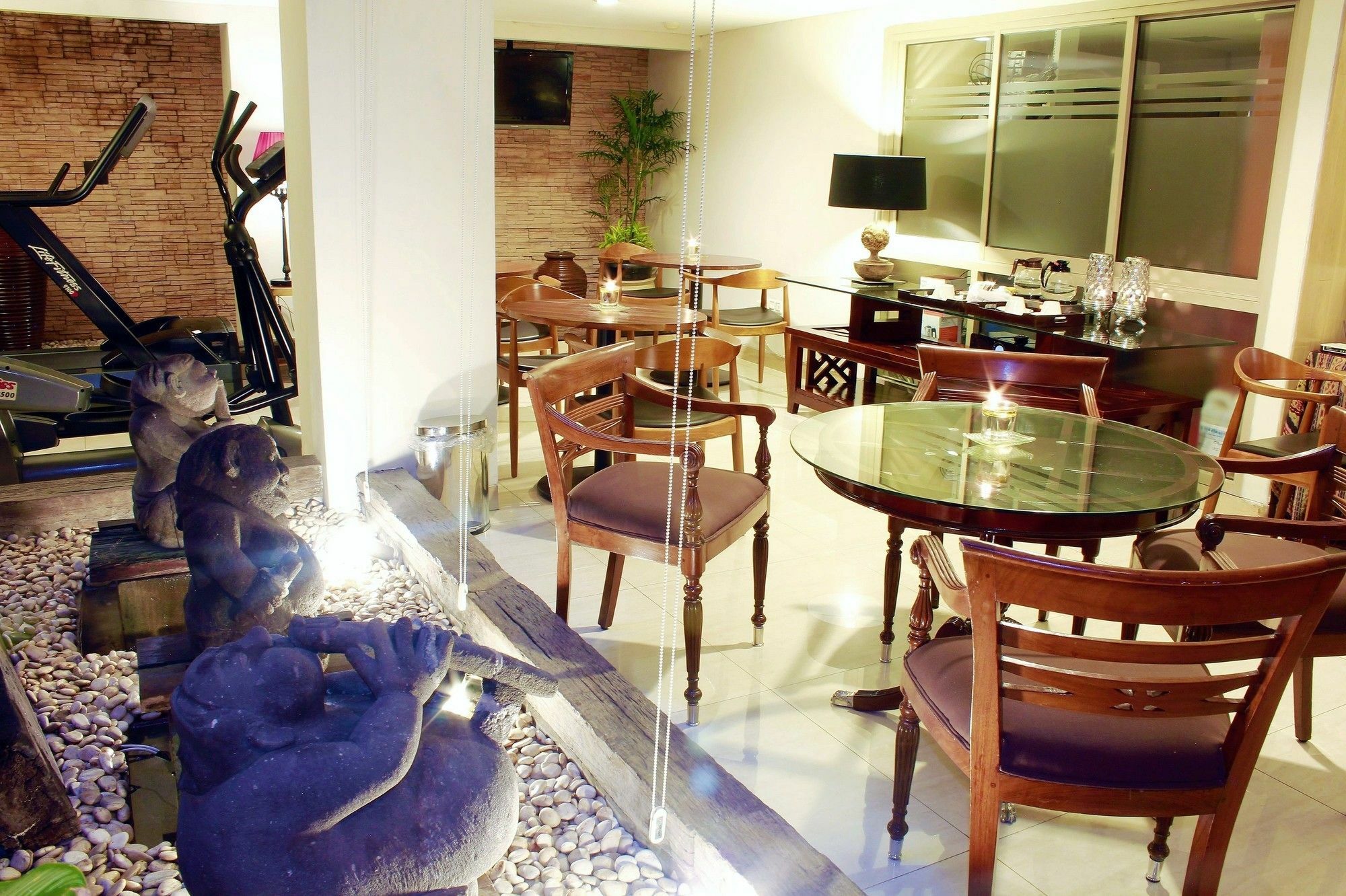 W Cikatomas Guest house 3*