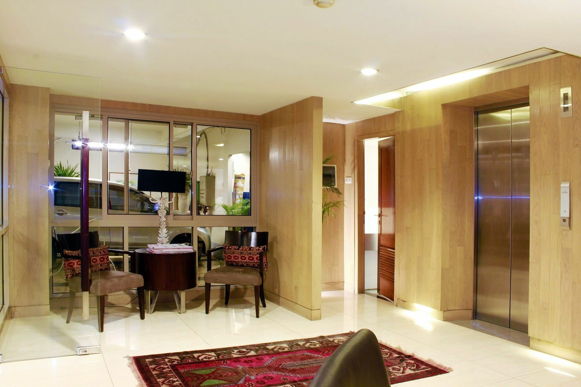 W Cikatomas Guest house